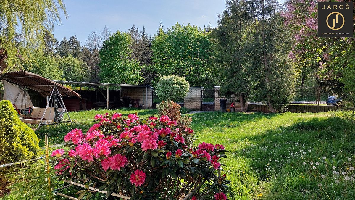 Prodej rodinného domu 173 m², pozemek 990 m² – fotografie 2