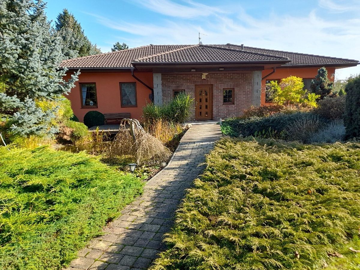 Prodej rodinného domu 164 m², pozemek 4743 m² – fotografie 2