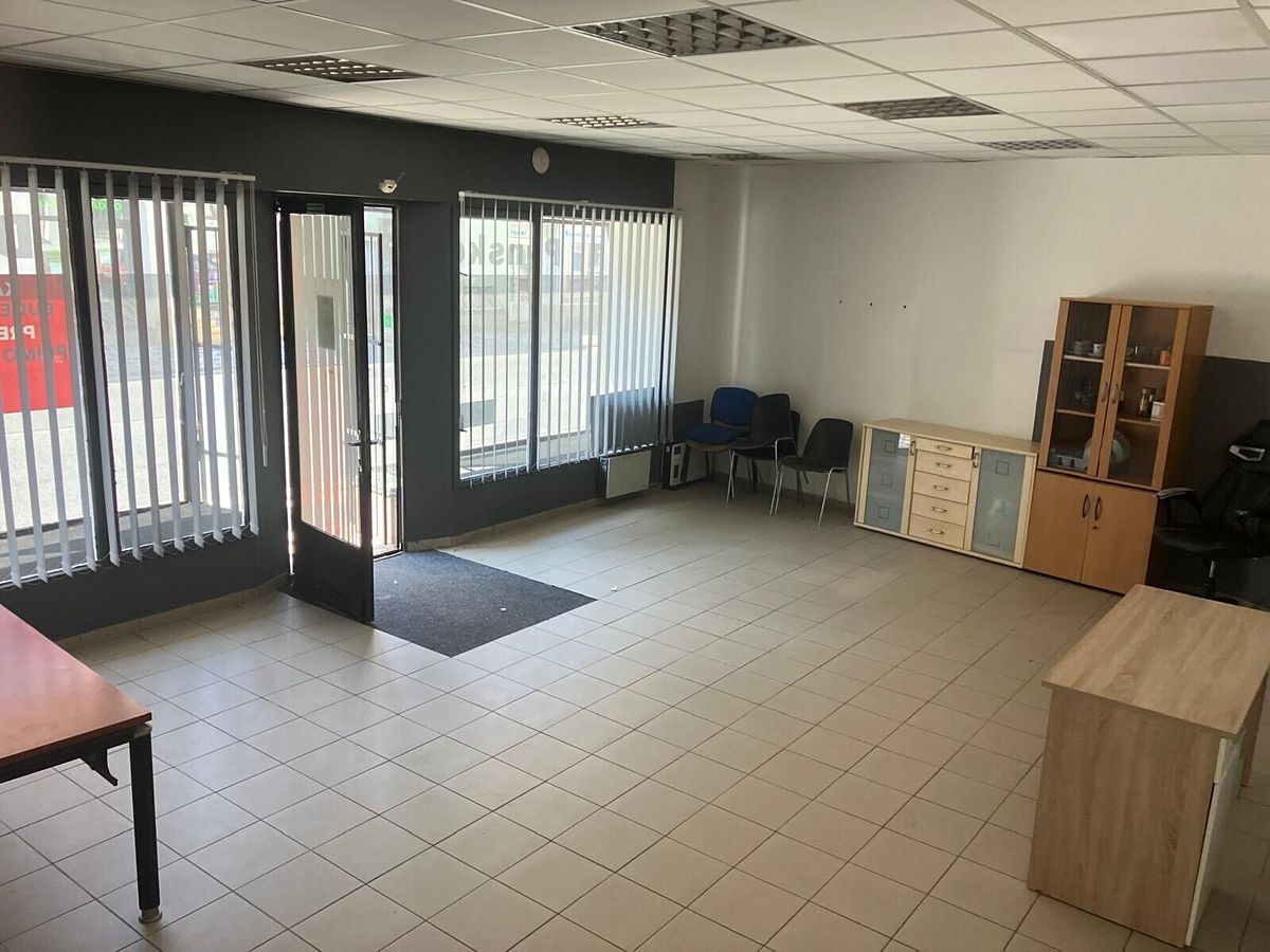 Prodej rodinného domu 230 m², pozemek 215 m² – fotografie 5