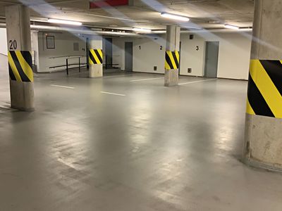 Pronájem garážového stání 10 m²