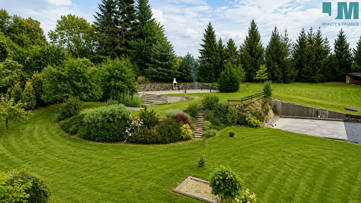 Prodej stavebního pozemku 3374 m² – fotografie 2