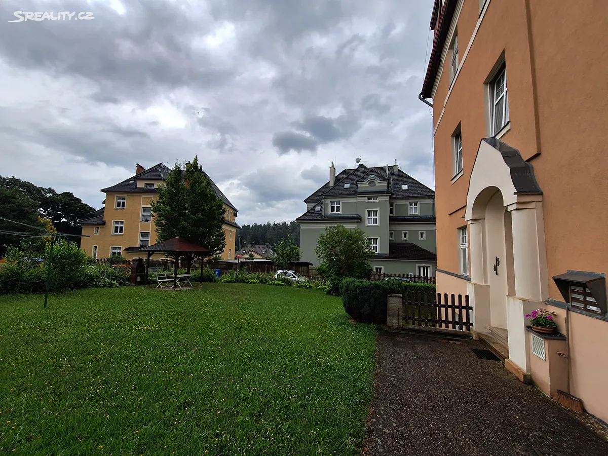 Pronájem bytu 4+1 112 m² - Widok 2