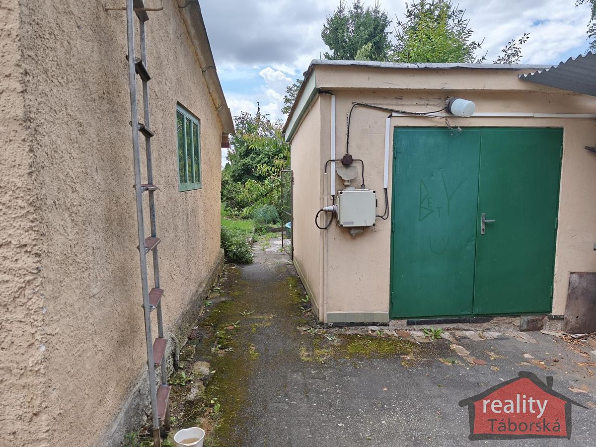 Prodej rodinného domu 100 m², pozemek 722 m² – fotografie 3