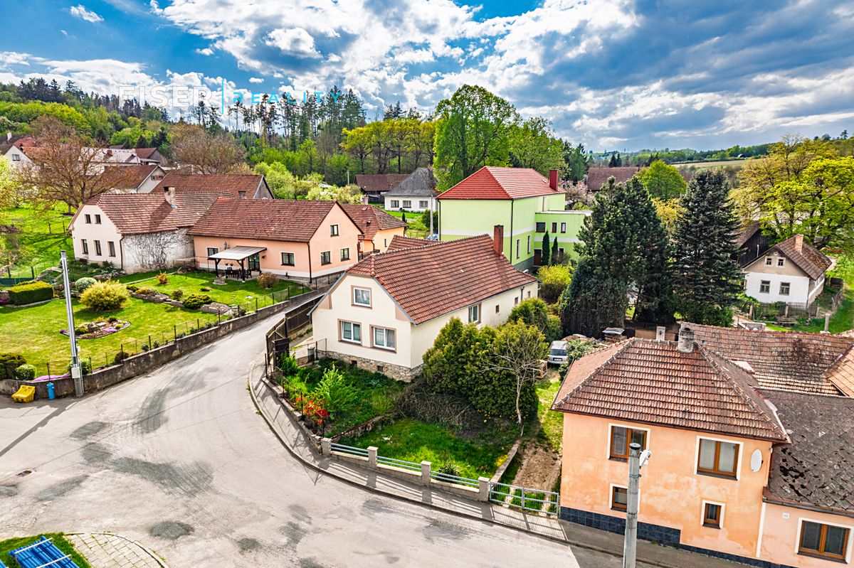 Prodej rodinného domu 87 m², pozemek 393 m² – fotografie 2