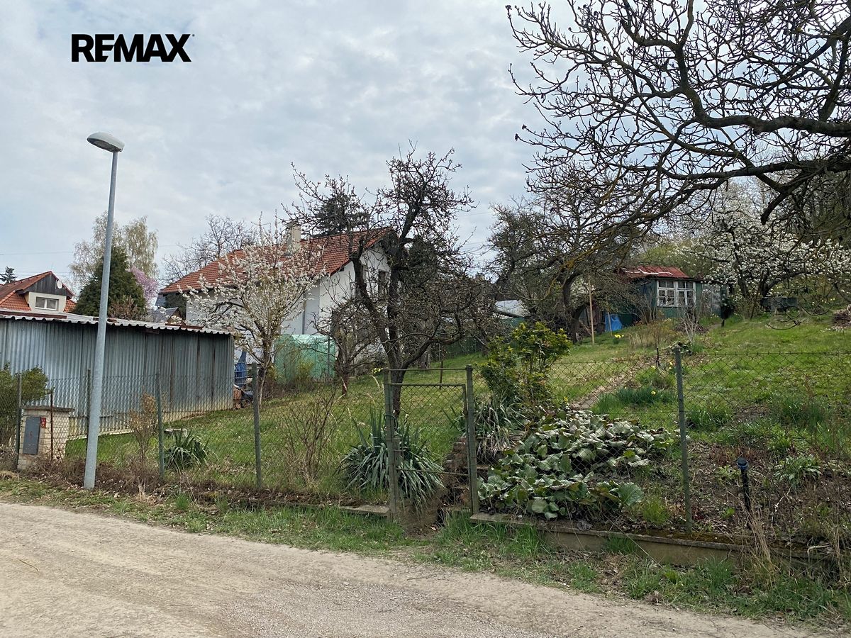 Prodej stavebního pozemku 763 m² – fotografie 5