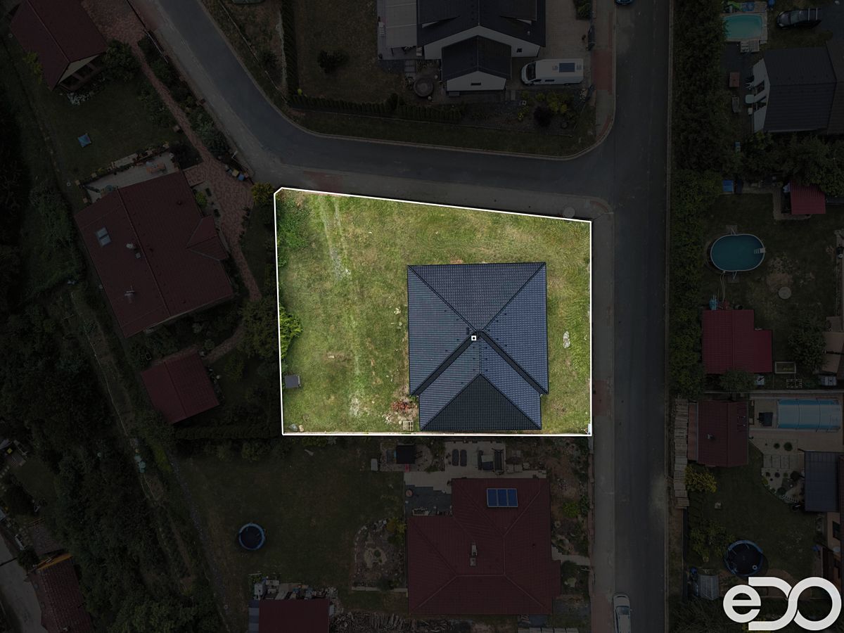 Prodej rodinného domu 172 m², pozemek 902 m² – fotografie 5