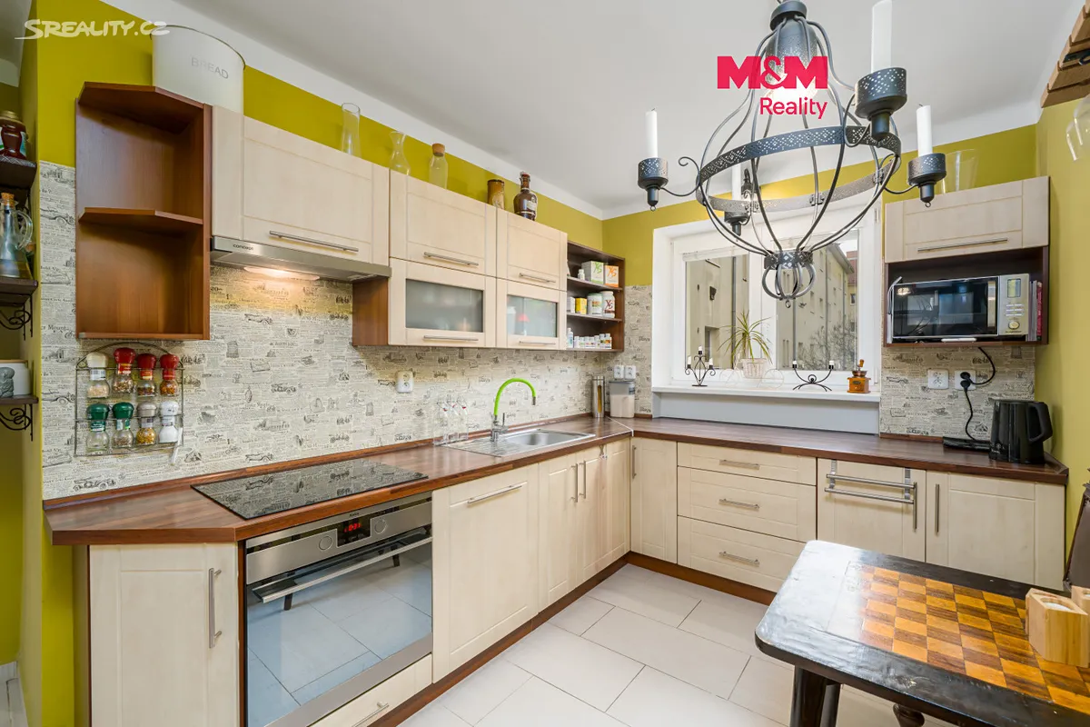 Prodej bytu 2+1 56 m², Teplice