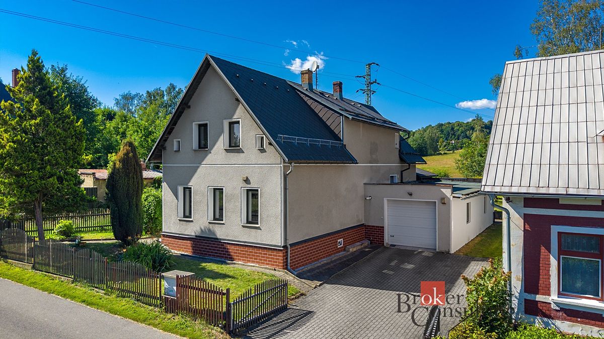 Prodej rodinného domu 162 m², pozemek 1146 m²