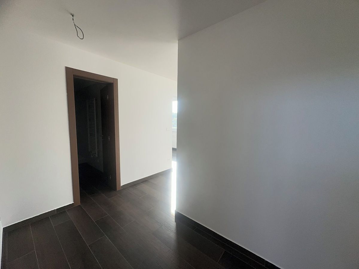 Pronájem bytu 1+1 34 m² – fotografie 3