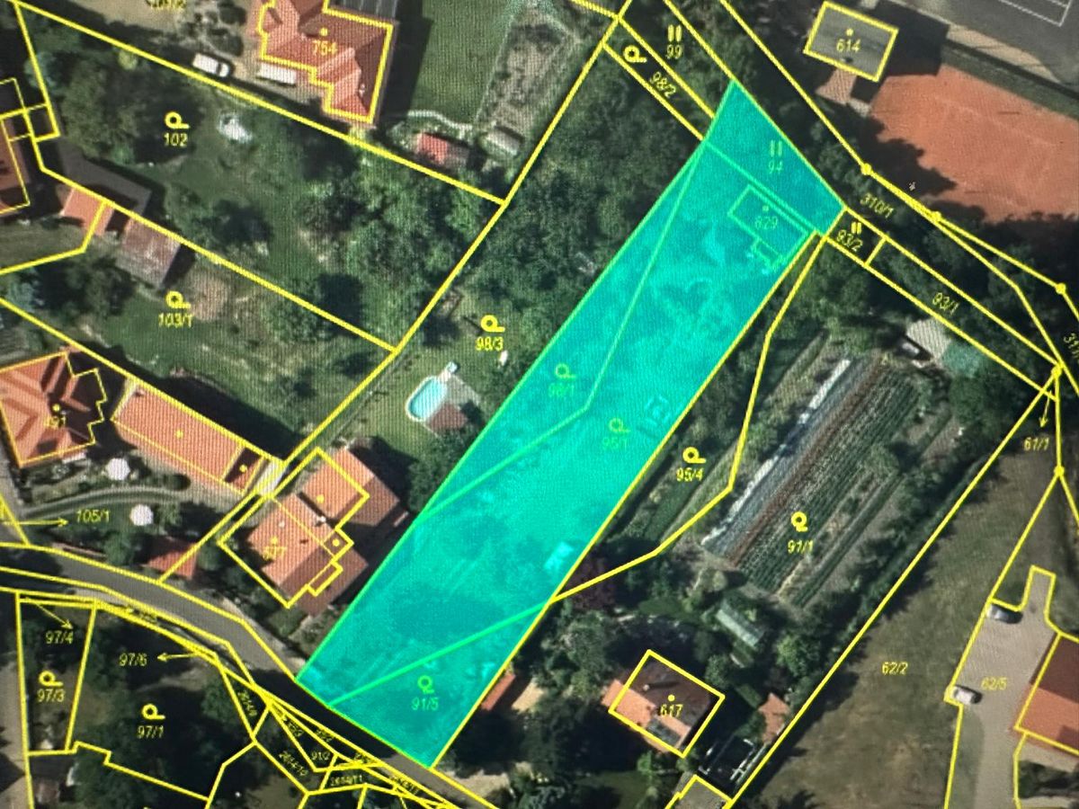 Prodej stavebního pozemku 1920 m²