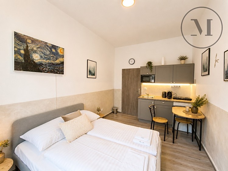 Комерційне приміщення на продаж, 17 м² (2 з 14)