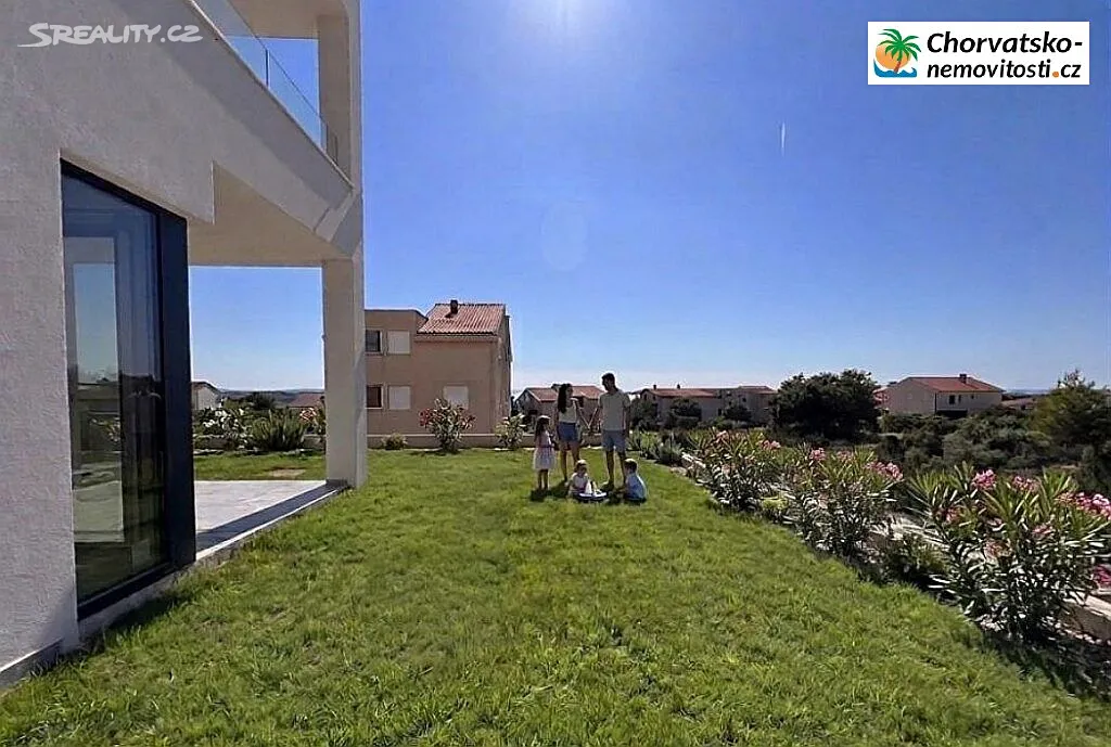 Prodej bytu 3+kk 70 m², Mandre