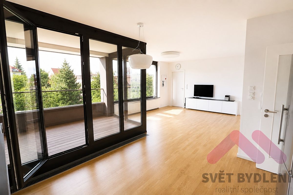 Pronájem bytu 3+kk 92 m²