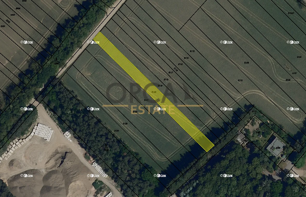 Prodej pole 1450 m²