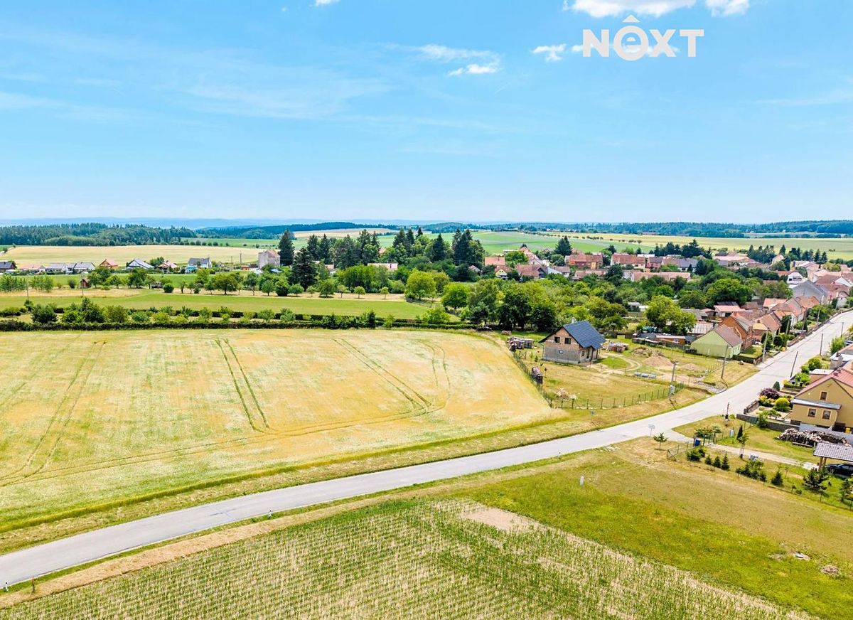 Prodej stavebního pozemku 2473 m²