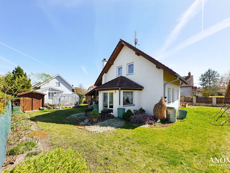 Prodej rodinného domu 103 m², pozemek 460 m², Květnice – náhled fotky 2
