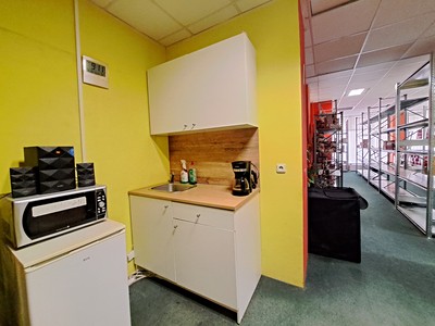 Комерційне приміщення в оренду, 180 м² (2 з 10)