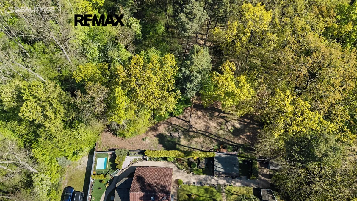 Prodej stavebního pozemku 2427 m² - View 5