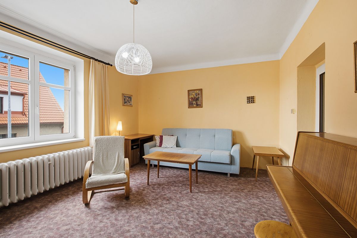 Prodej rodinného domu 158 m², pozemek 808 m² – fotografie 3