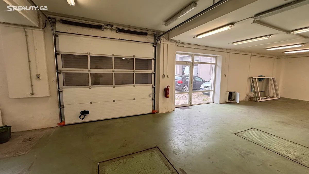Pronájem obchodního prostoru 180 m², Liberec