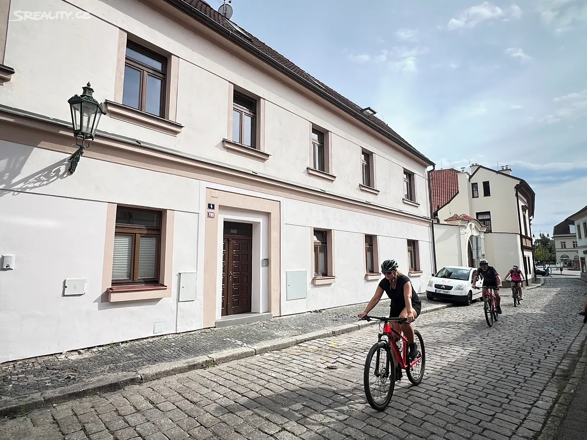Pronájem bytu 2+kk 39 m² – pohled 5