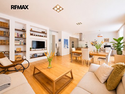 Pronájem bytu 2+kk 102 m²