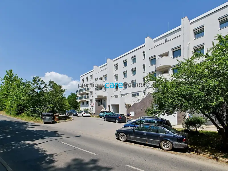 Prodej bytu 3+1 147 m², Praha – náhled fotky 1