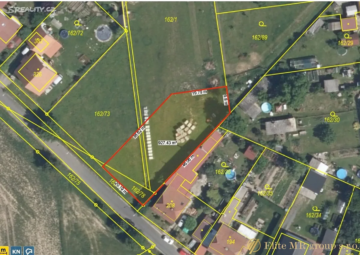Prodej stavebního pozemku 927 m², Všechlapy