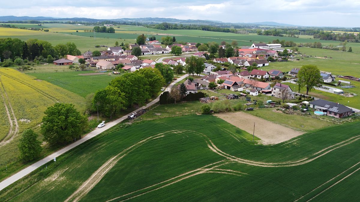 Prodej stavebního pozemku 4350 m² – fotografie 3