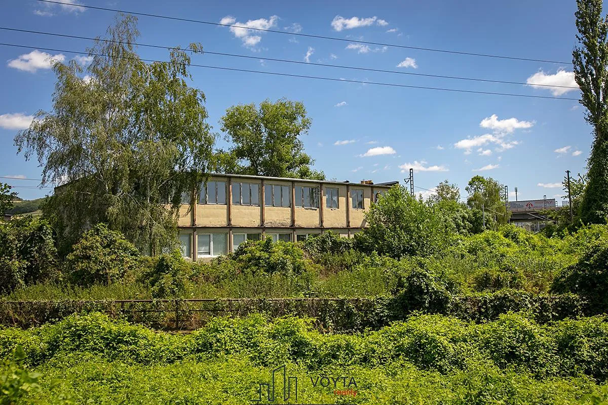 Prodej komerční nemovitosti 600 m²