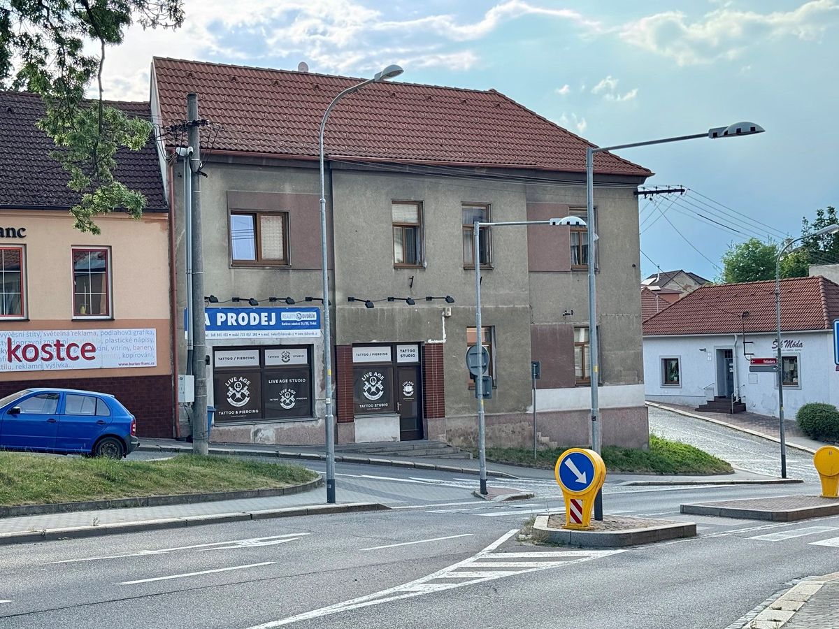 Prodej rodinného domu 295 m², pozemek 218 m²