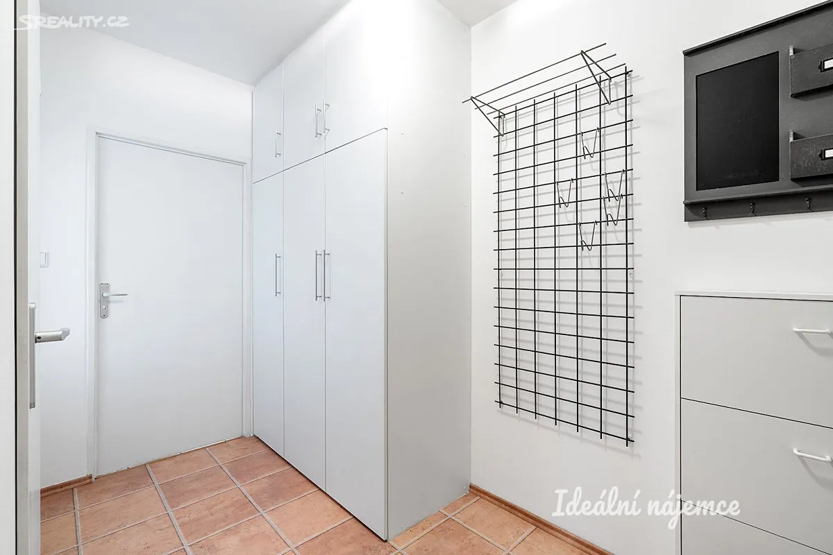 Pronájem bytu 2+kk 49 m² – další