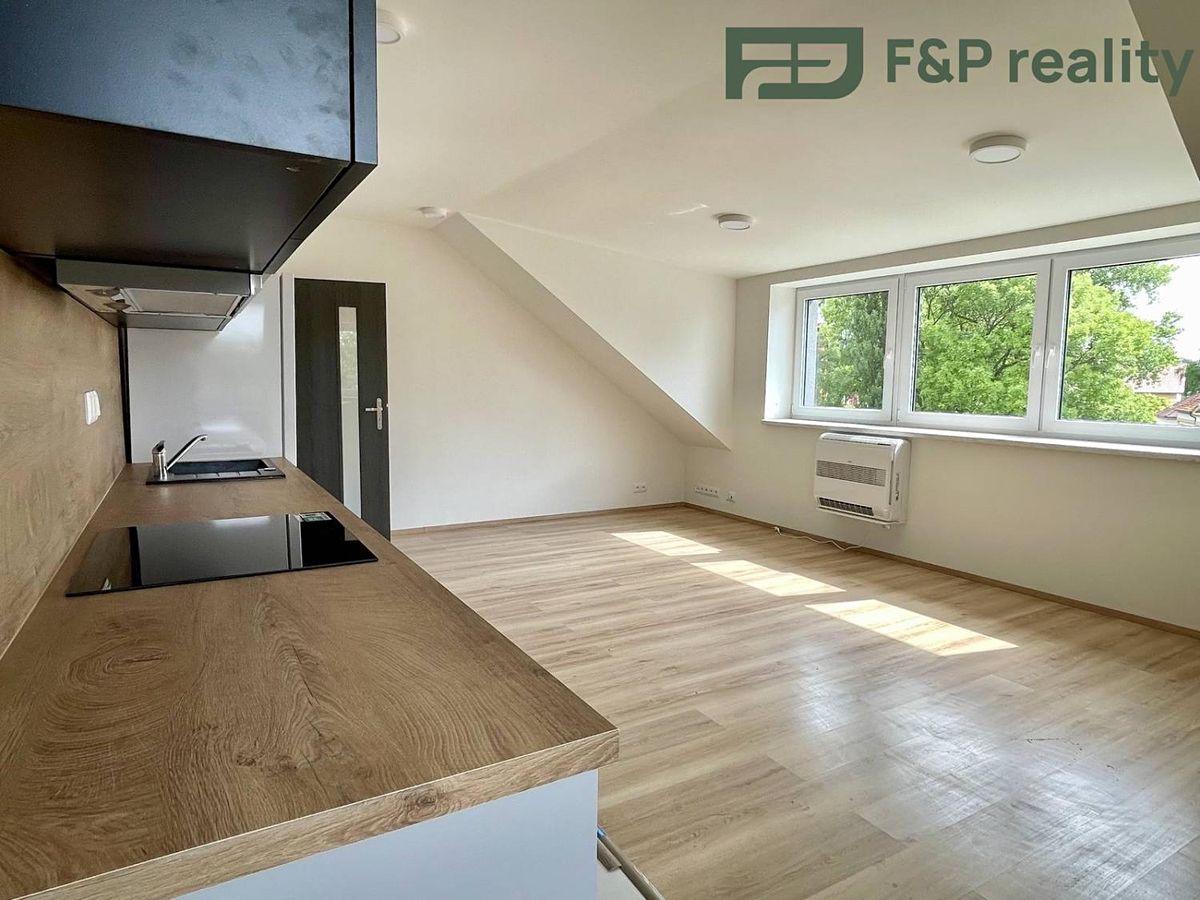 Pronájem bytu 2+kk 50 m²