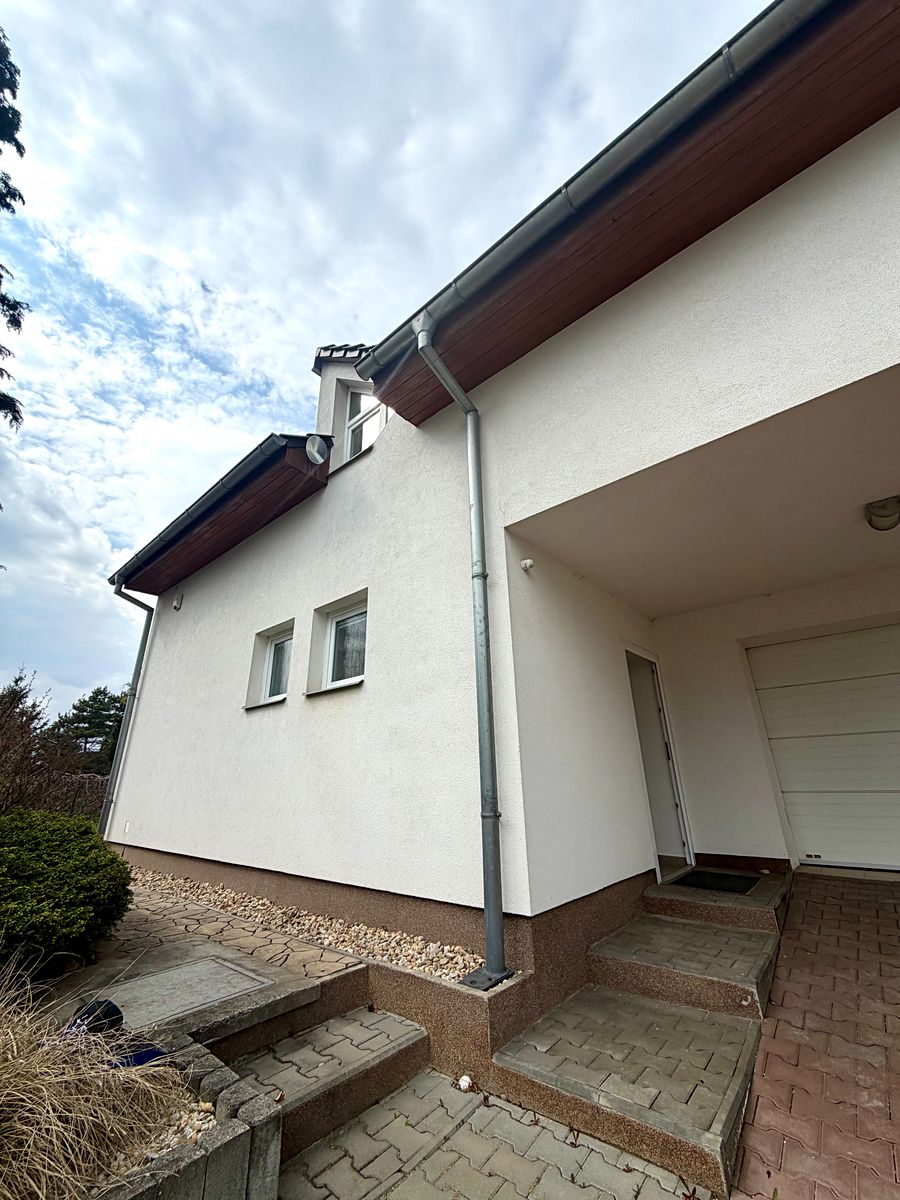 Prodej vily 220 m², pozemek 360 m² – fotografie 4