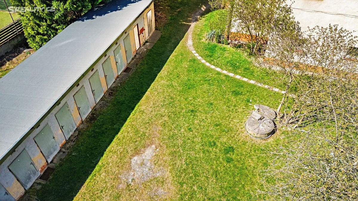 Prodej stavebního pozemku 951 m² – pohled 4