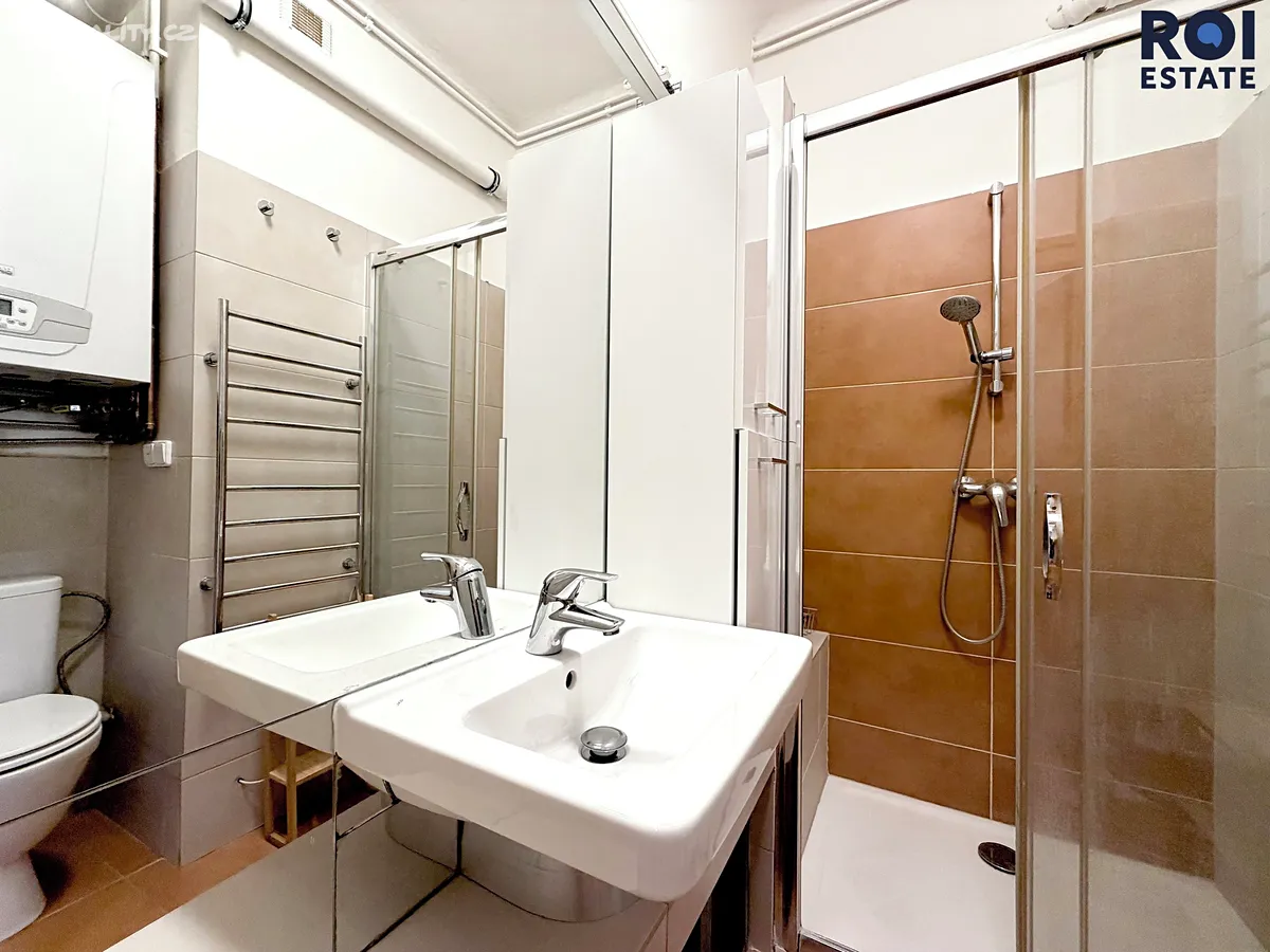 Pronájem bytu 2+kk 44 m² – pohled 5
