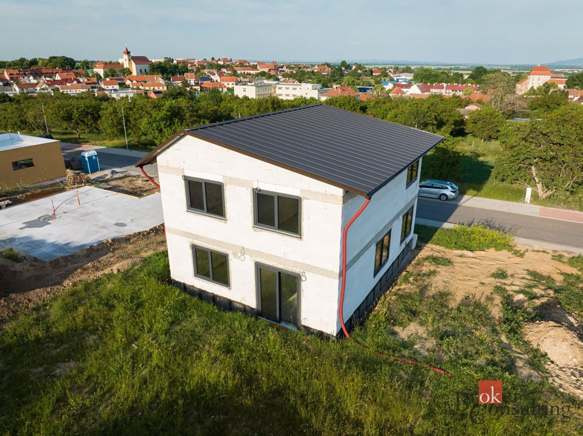 Prodej rodinného domu 163 m², pozemek 600 m² – fotografie 3