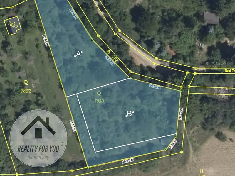 Pronájem zahrady 1000 m², Praha – náhled fotky 1
