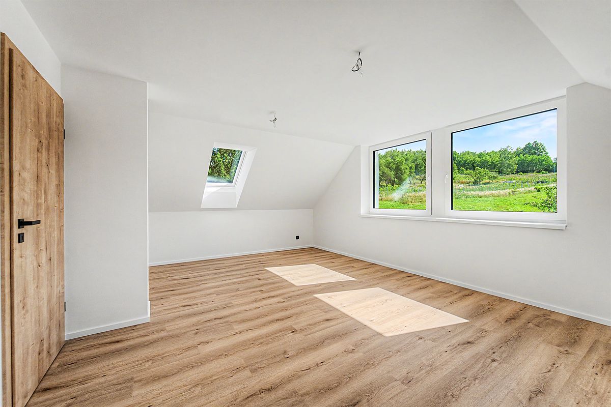 Prodej rodinného domu 102 m², pozemek 421 m² – fotografie 4