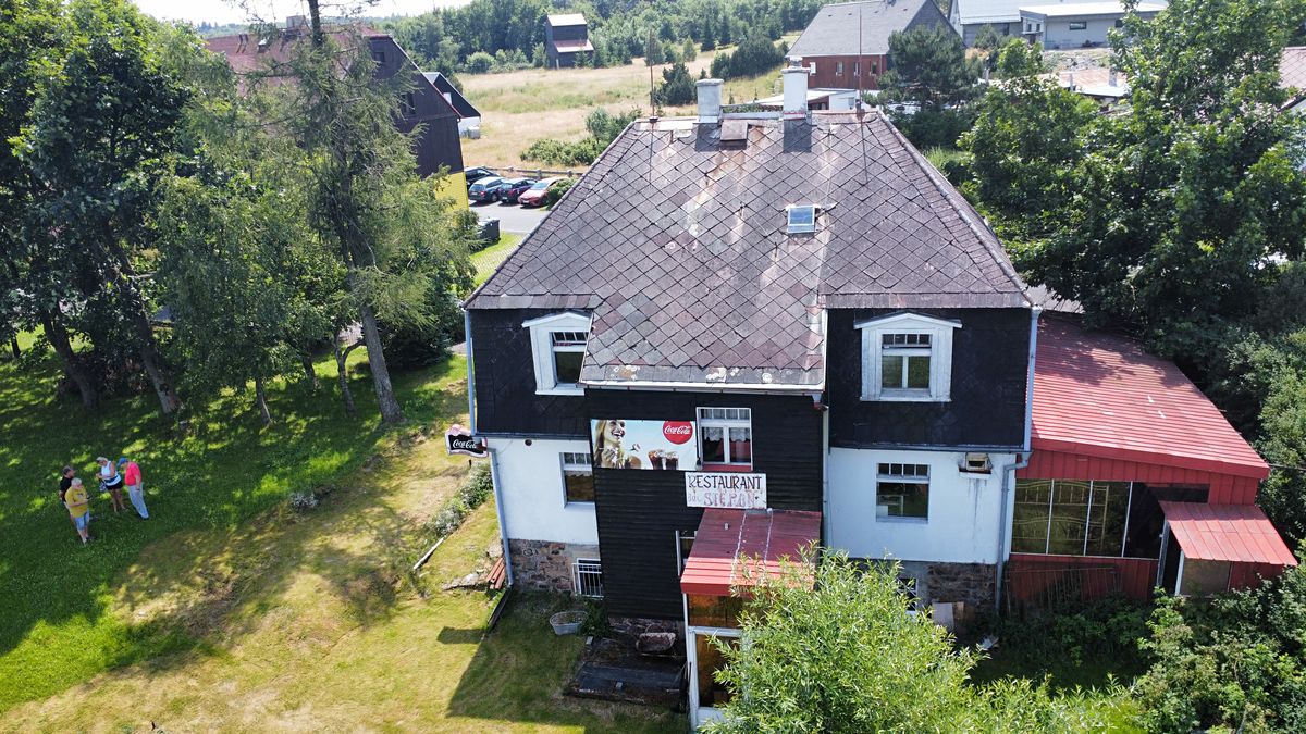 Prodej rodinného domu 302 m², pozemek 1071 m² – fotografie 4