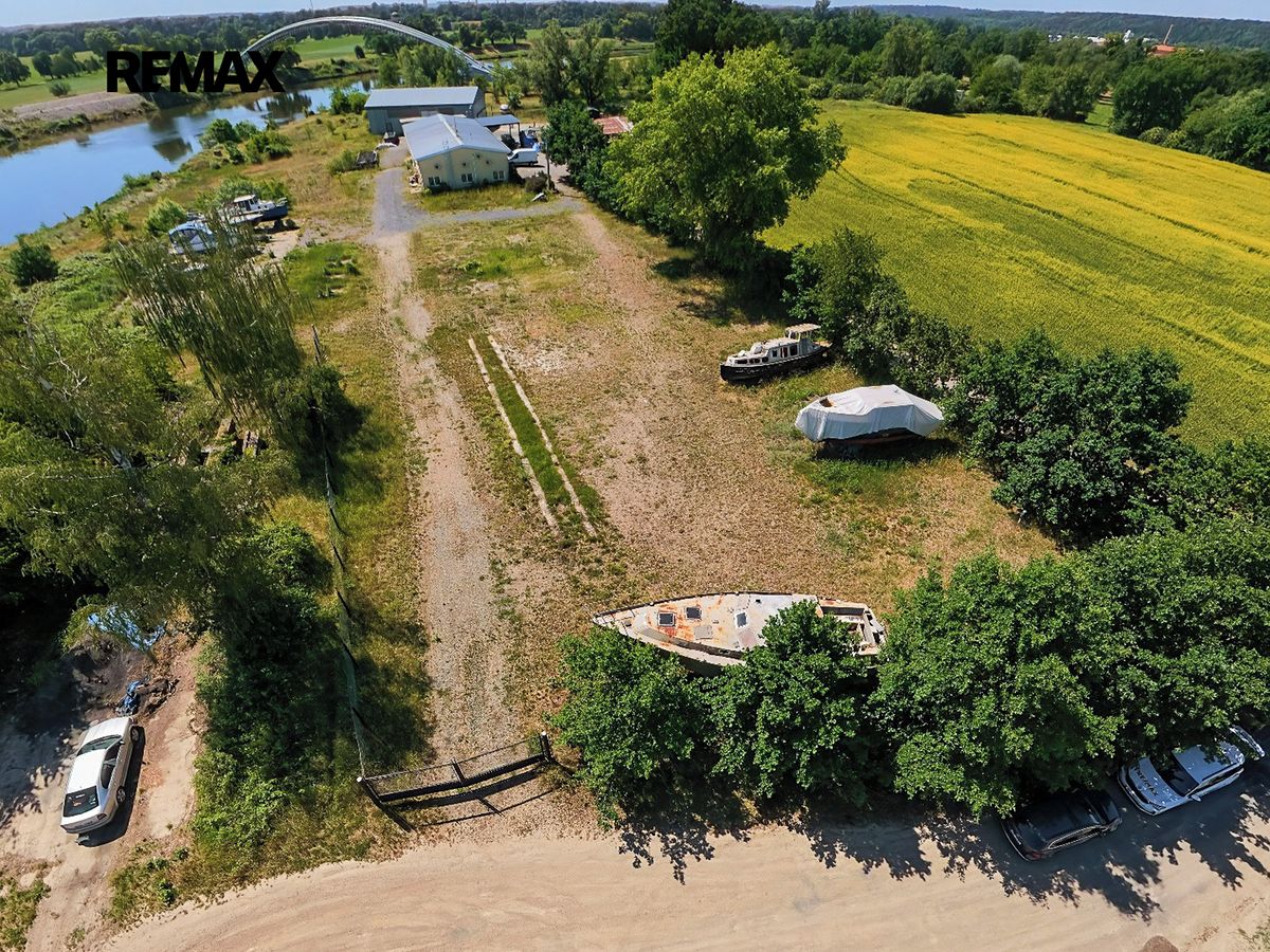Pronájem obchodního prostoru 330 m² – fotografie 5