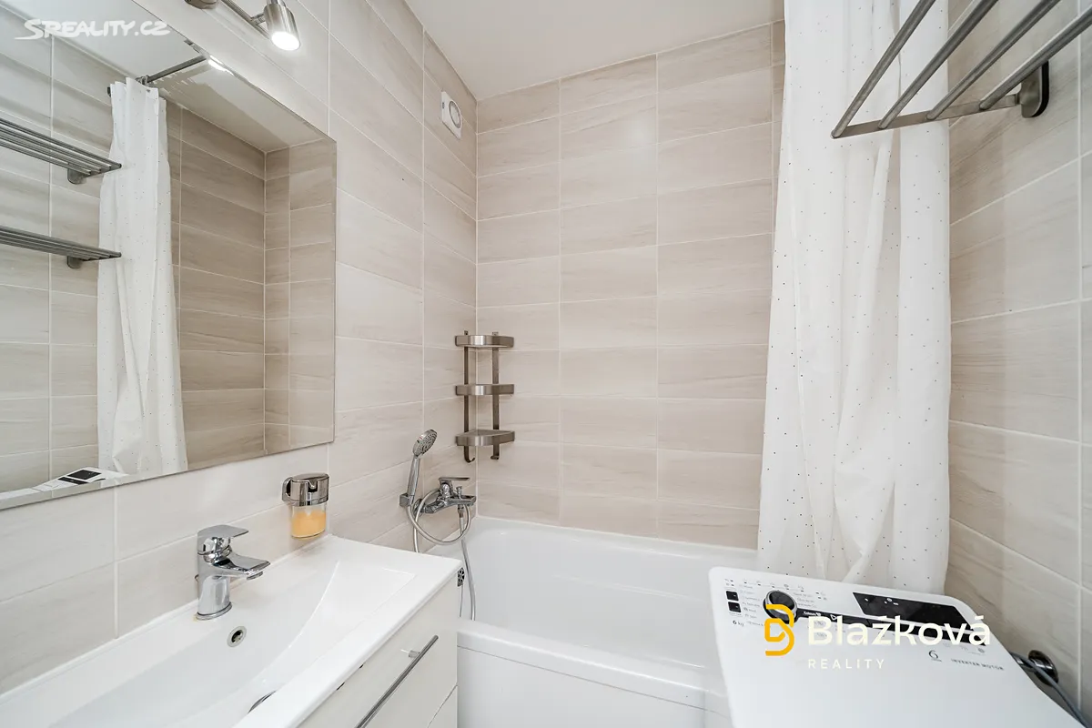 Pronájem bytu 2+1 53 m² – další