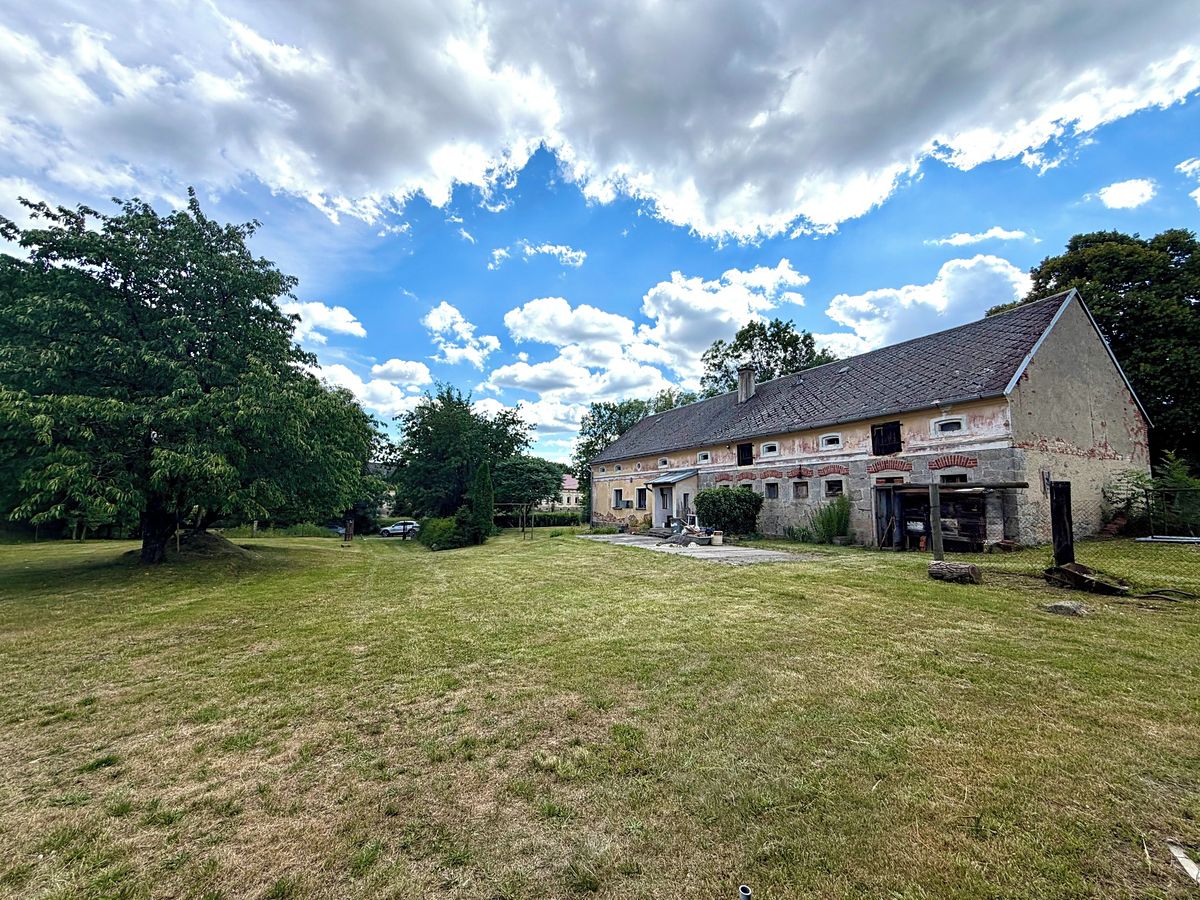 Prodej rodinného domu 150 m², pozemek 3815 m²