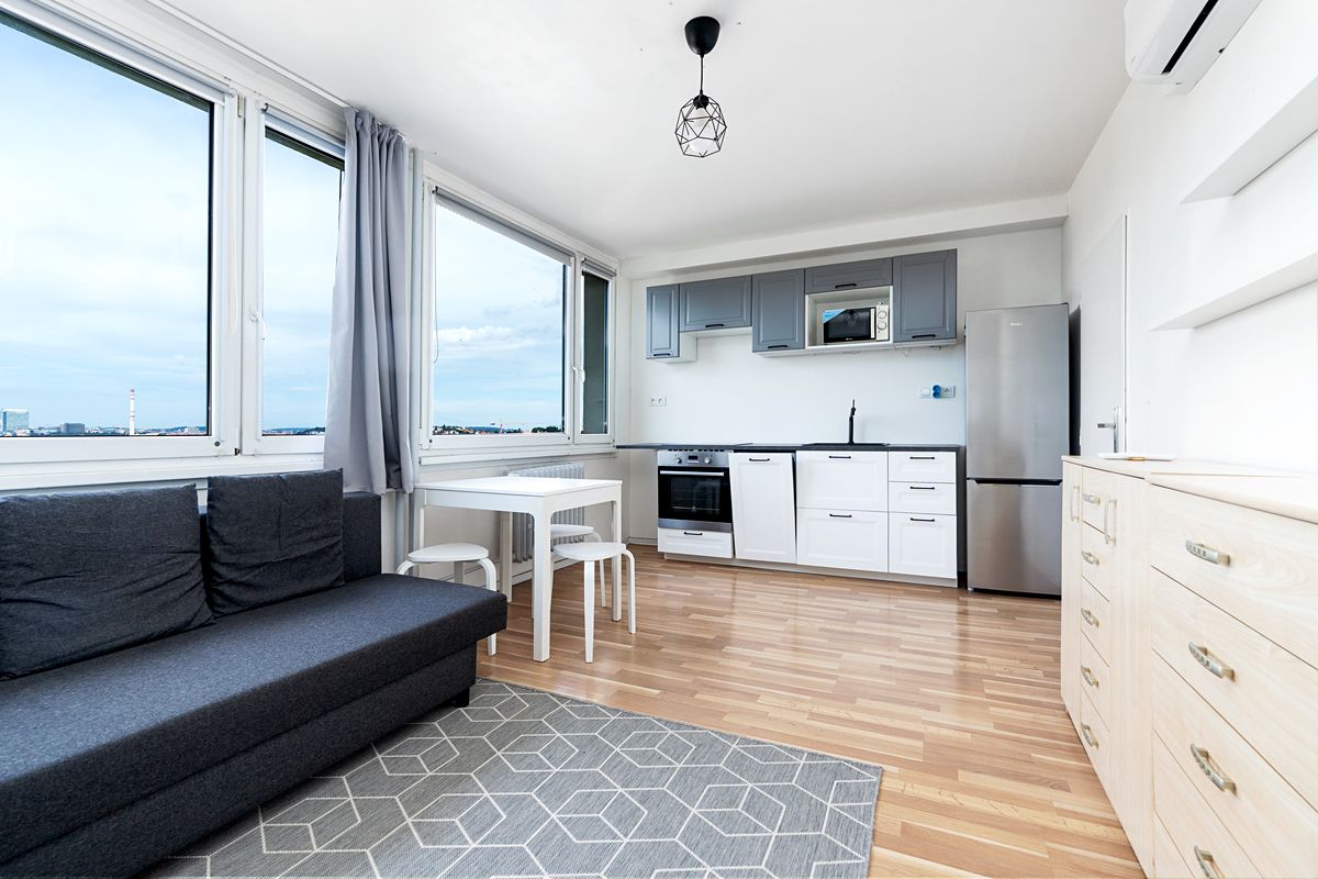 Pronájem bytu 2+1 55 m²