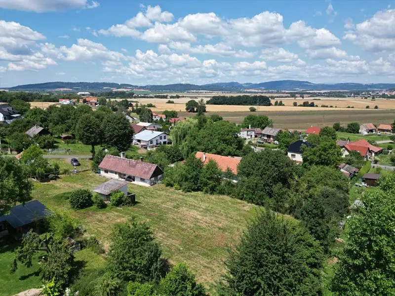 Prodej stavebního pozemku 2000 m², Jičín – náhled fotky 1