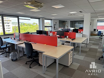 Pronájem kanceláře 131 m²