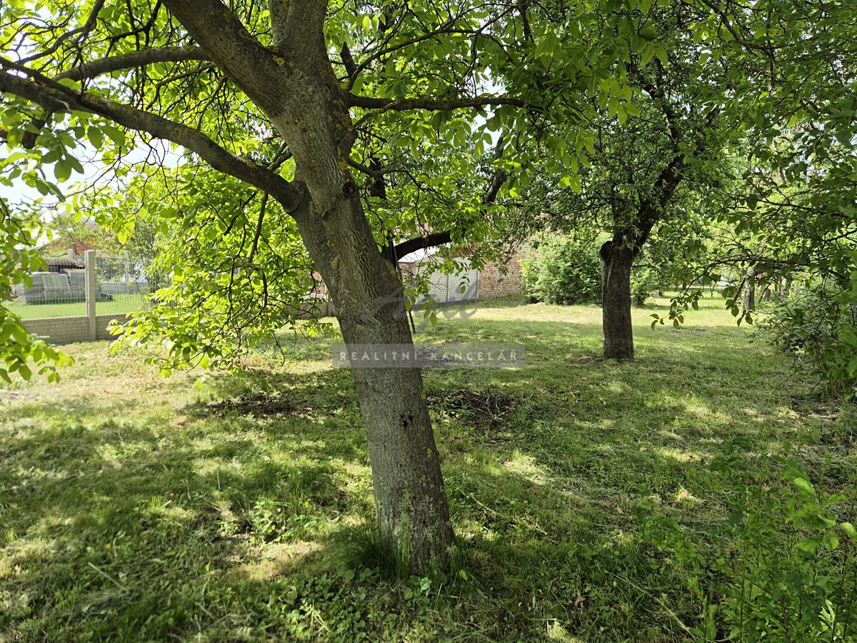 Prodej stavebního pozemku 771 m² – fotografie 3