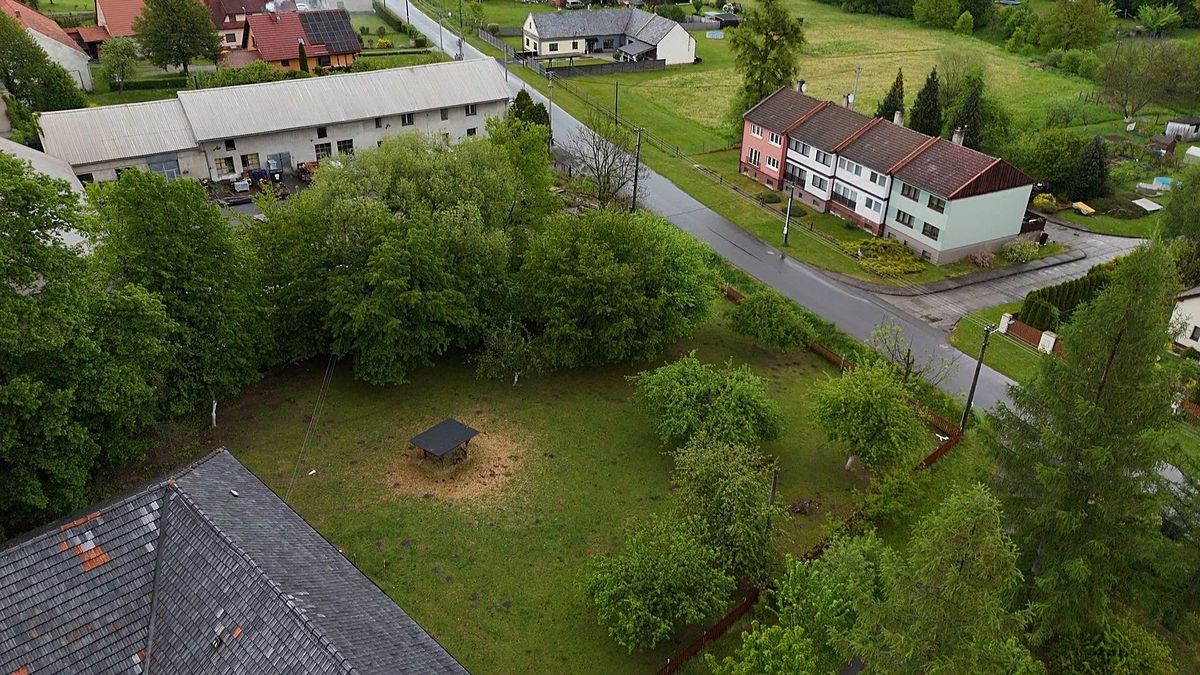 Prodej stavebního pozemku 1156 m²