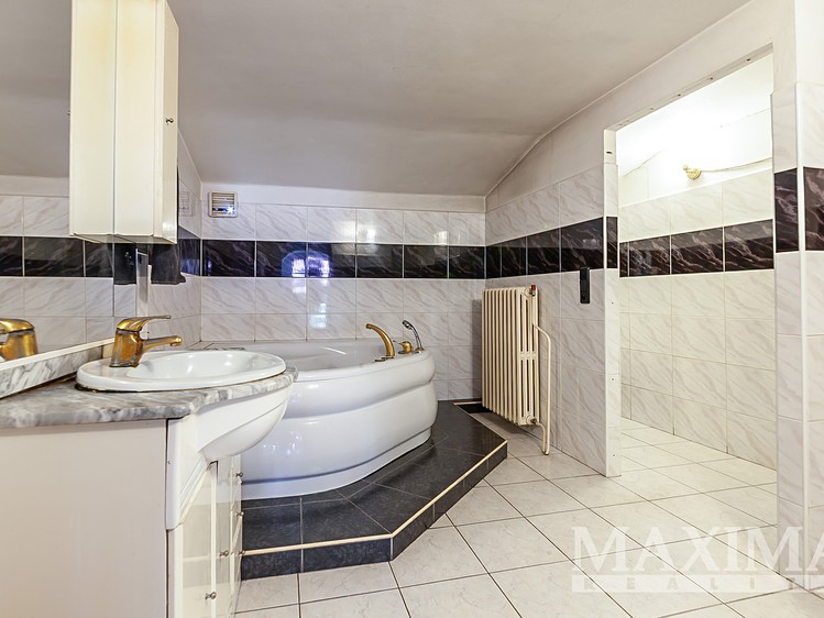 Будинок на продаж, 270 м² (12 з 30)
