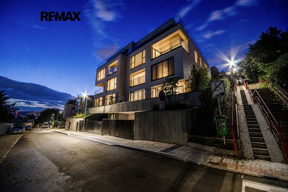 Pronájem bytu 2+kk 52 m²